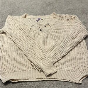 Alya Women's V-Neck Cream Sweater
